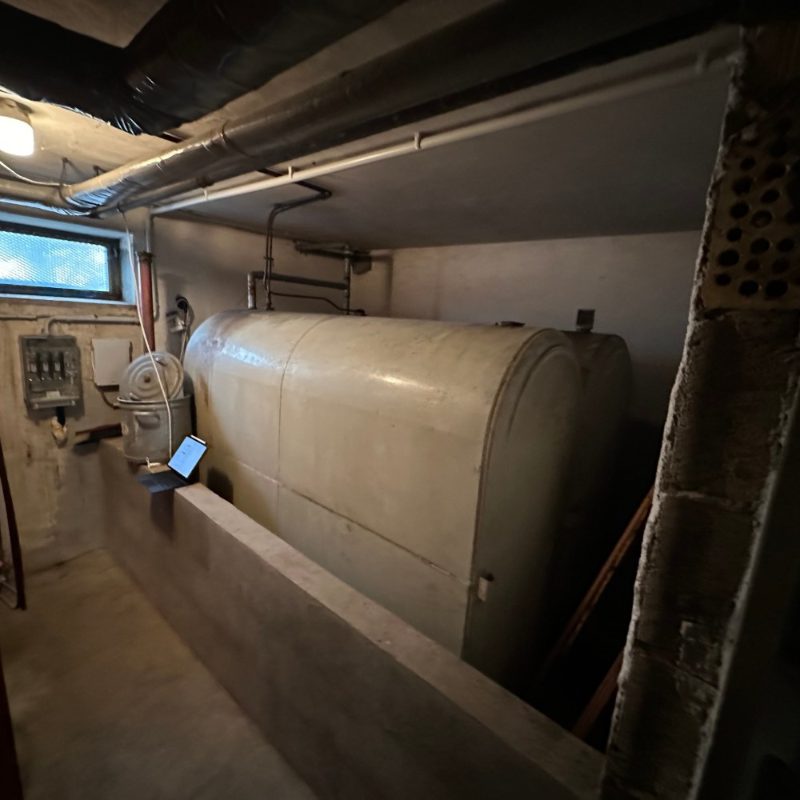 Alter Öltank im Keller
